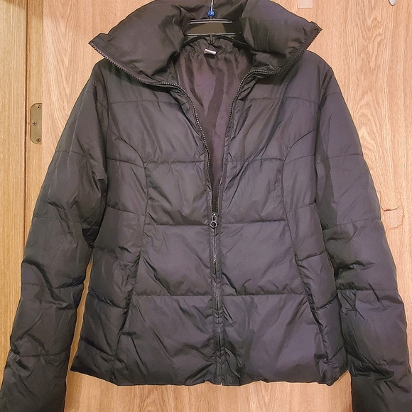 Old Navy puffer jacket - Picture 1 of 5